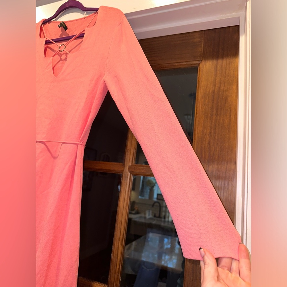EUC BCBGMAXAZRIA Peachy Pink Sweater Dress Cutout Neck Detail w/ Tie at Waist - Picture 9 of 14